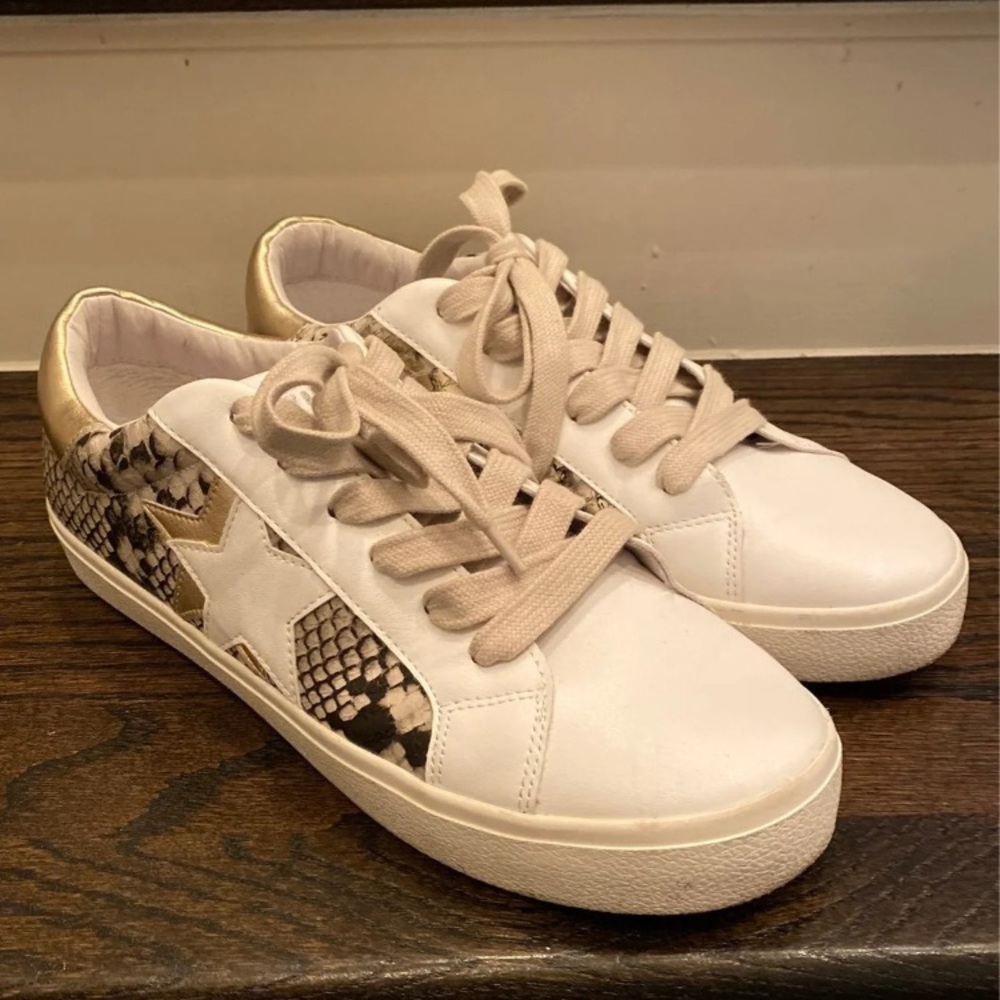 Steve Madden sneakers